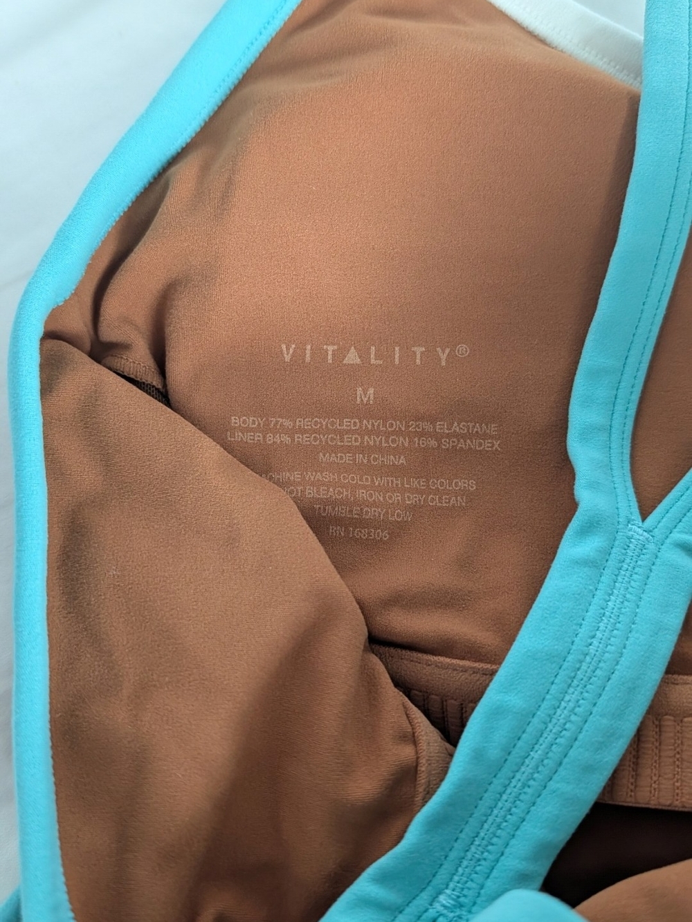 Vitality Cloud II Toffee Contrast Set: Tank, Sports Bra, Leggings + Shorts - Picture 6 of 14